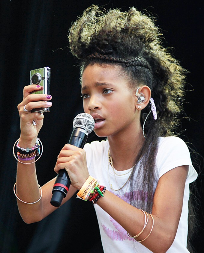 Willow Smith’s Hairstyles: See Photos of Her Hair Evolution