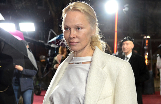 Pamela Anderson Goes Makeup-Free in Red Carpet Photos