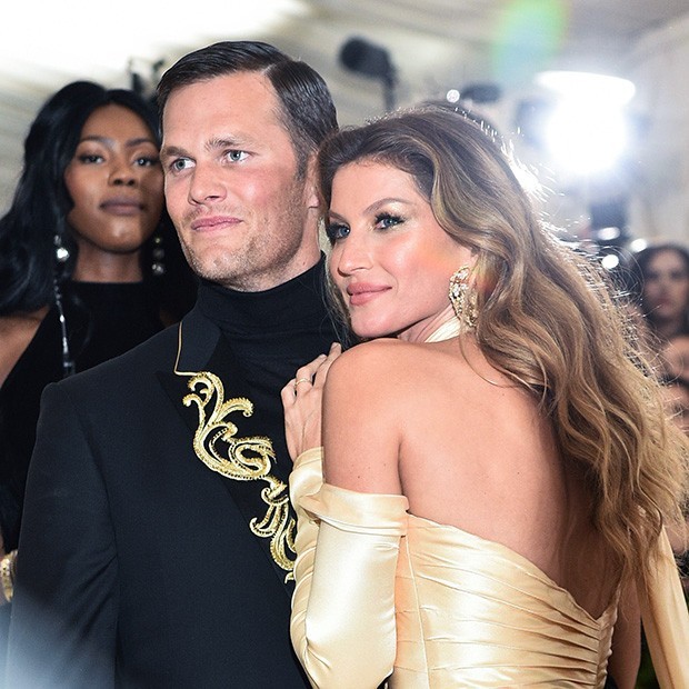 Gisele Bundchen Spends Valentine's Day With Dogs After Tom Brady Split