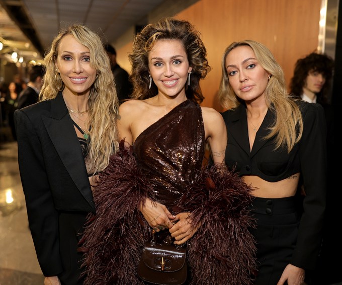 Grammys Moments 2024: Photos of Celebrities Backstage and More