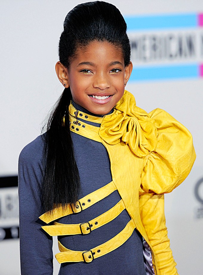 Willow Smith’s Hairstyles: See Photos of Her Hair Evolution