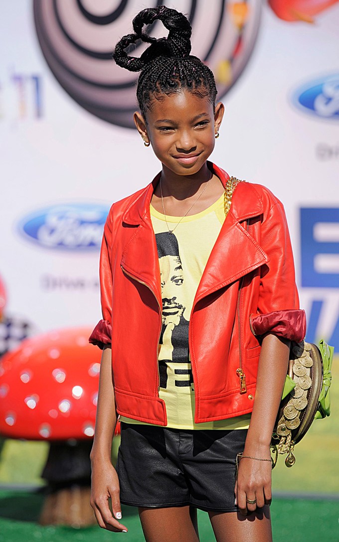 Willow Smith’s Hairstyles: See Photos of Her Hair Evolution