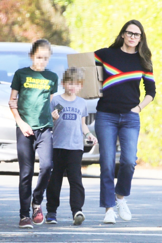 Jennifer Garner, Ben Affleck and Kids: See Their Family Photos