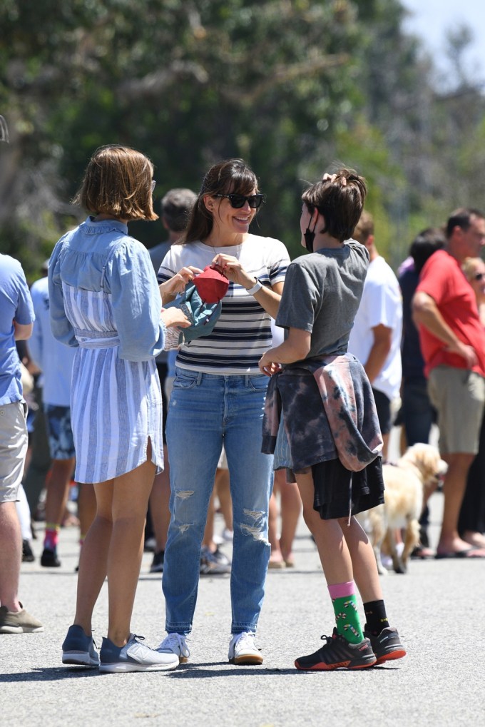 Jennifer Garner, Ben Affleck and Kids: See Their Family Photos