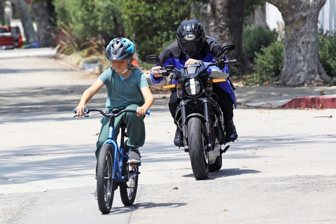 Jennifer Garner, Ben Affleck and Kids: See Their Family Photos