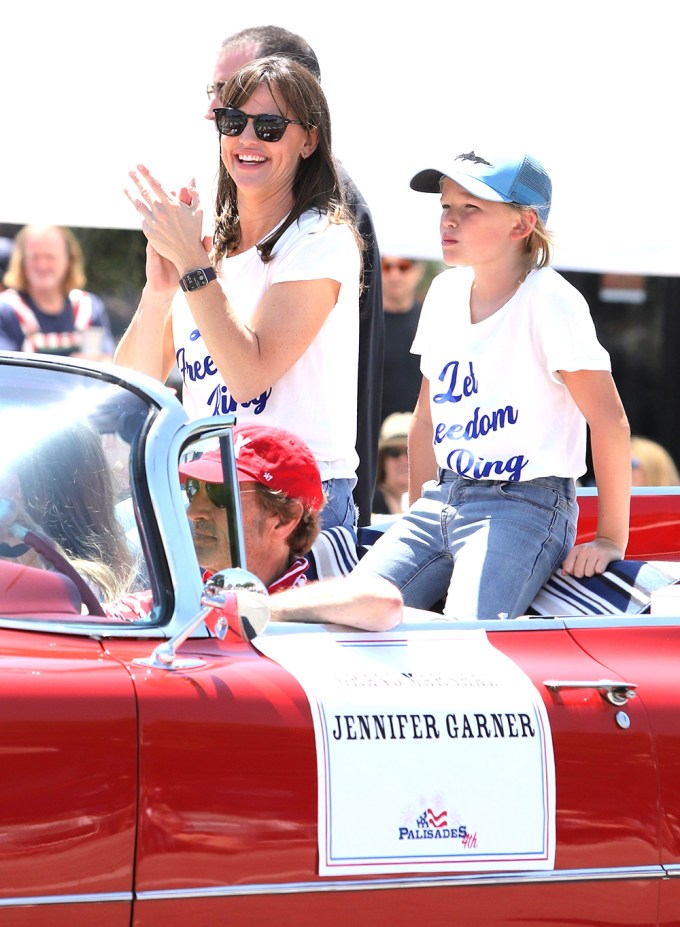 Jennifer Garner, Ben Affleck and Kids: See Their Family Photos