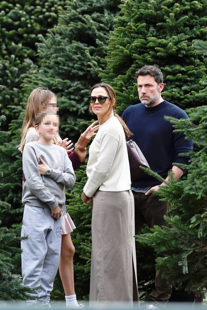 Jennifer Garner, Ben Affleck and Kids: See Their Family Photos