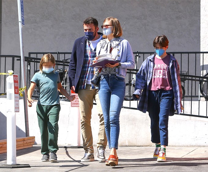 Jennifer Garner, Ben Affleck and Kids: See Their Family Photos