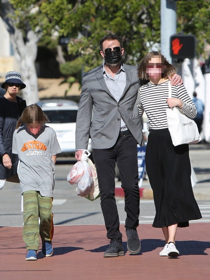 Jennifer Garner, Ben Affleck and Kids: See Their Family Photos