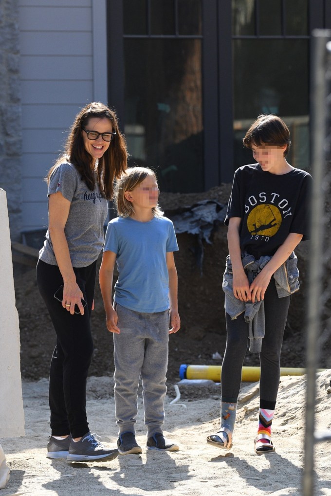 Jennifer Garner, Ben Affleck and Kids: See Their Family Photos