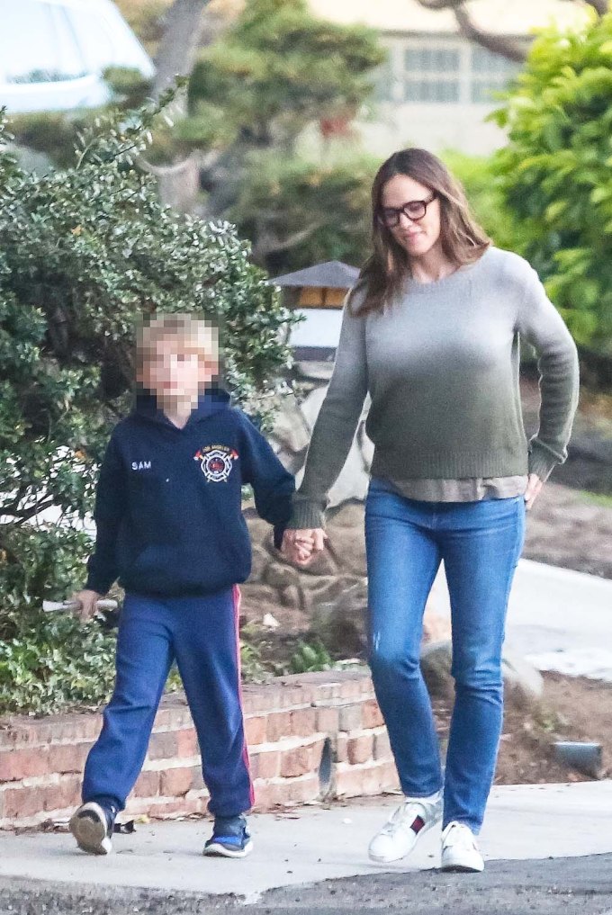 Jennifer Garner, Ben Affleck and Kids: See Their Family Photos