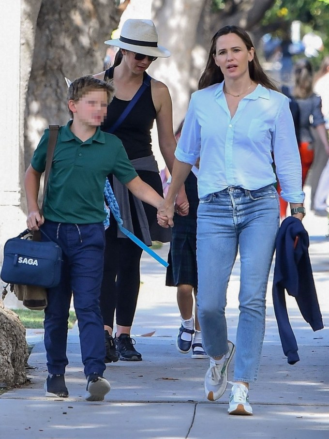 Jennifer Garner, Ben Affleck and Kids: See Their Family Photos