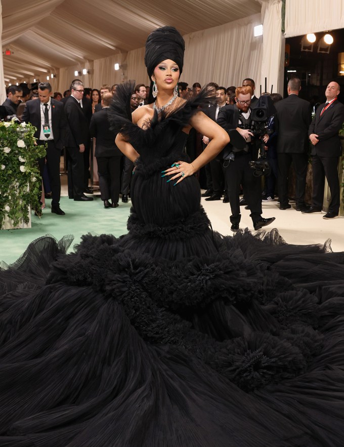 Met Gala Red Carpet 2024: Photos of Celebrity Arrivals