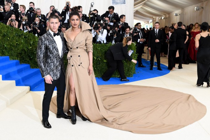 Priyanka Chopra & Nick Jonas: Photos of the Couple