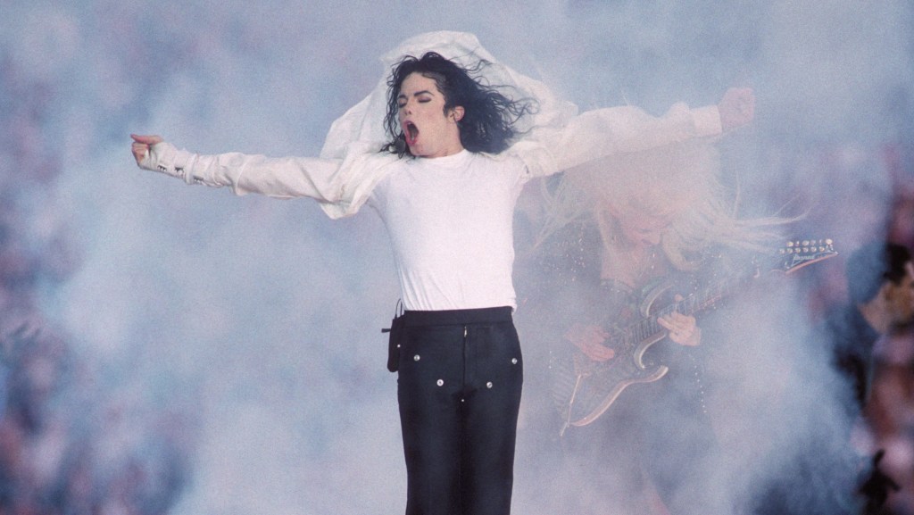 Michael Jackson — Photos of the Late Singer