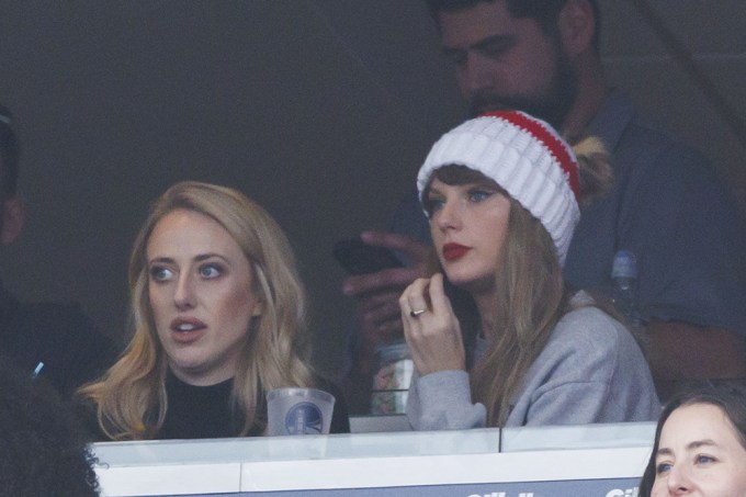 Taylor Swift at Travis Kelce’s Games: Photos of Her Cheering Him On