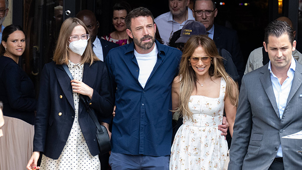 Ben Affleck & Jennifer Lopez Out With Their Kids: Photos