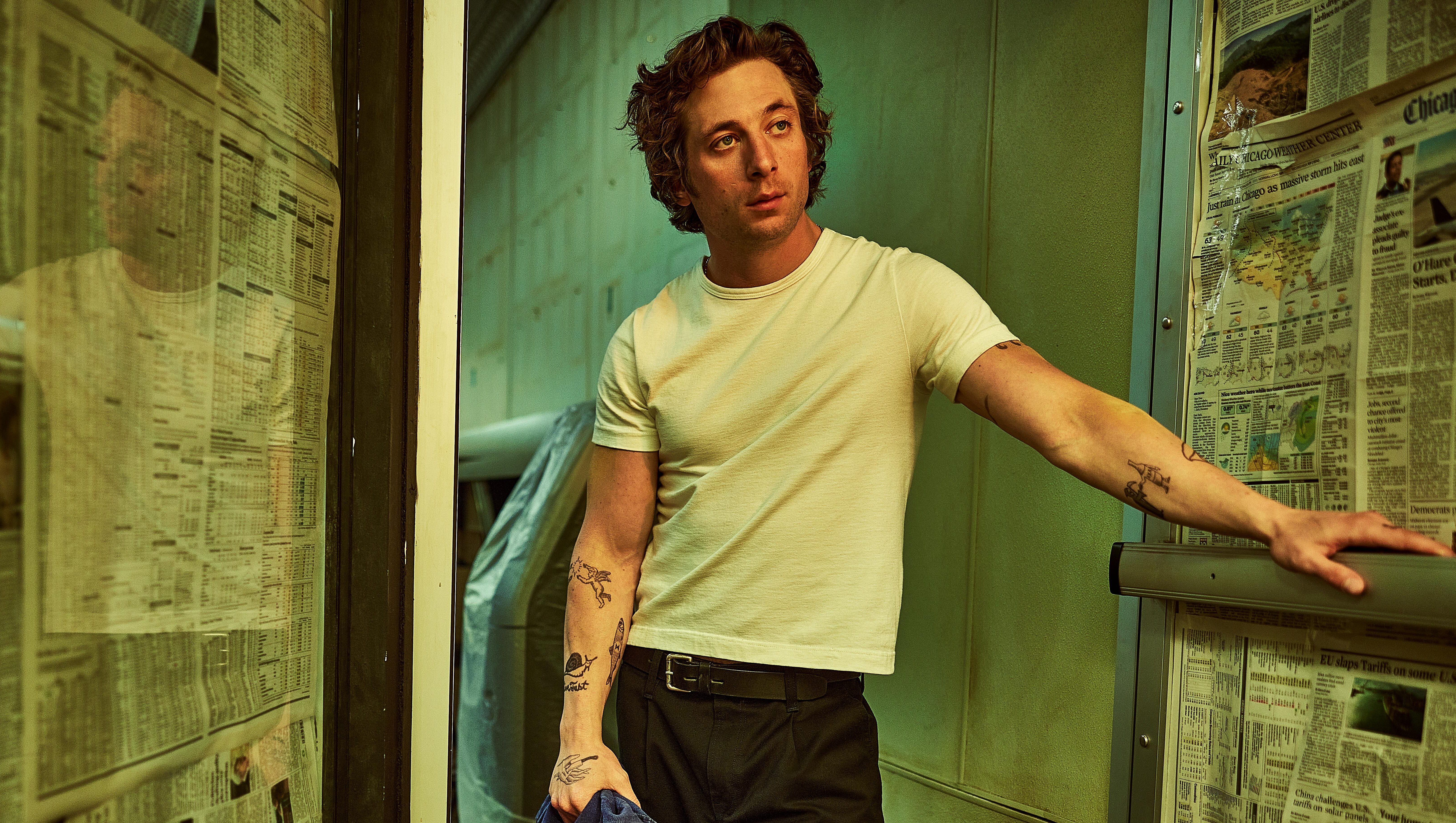 ‘The Bear’ Cast: Photos Of Jeremy Allen White and More