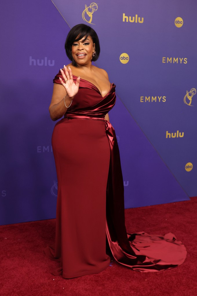 2024 Emmy Awards Red Carpet: Photos of Celebrity Arrivals