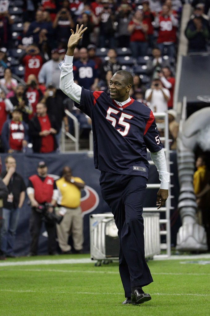 Dikembe Mutombo: Photos of the Late NBA Legend