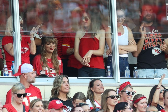 Taylor Swift at Travis Kelce’s Games: Photos of Her Cheering Him On