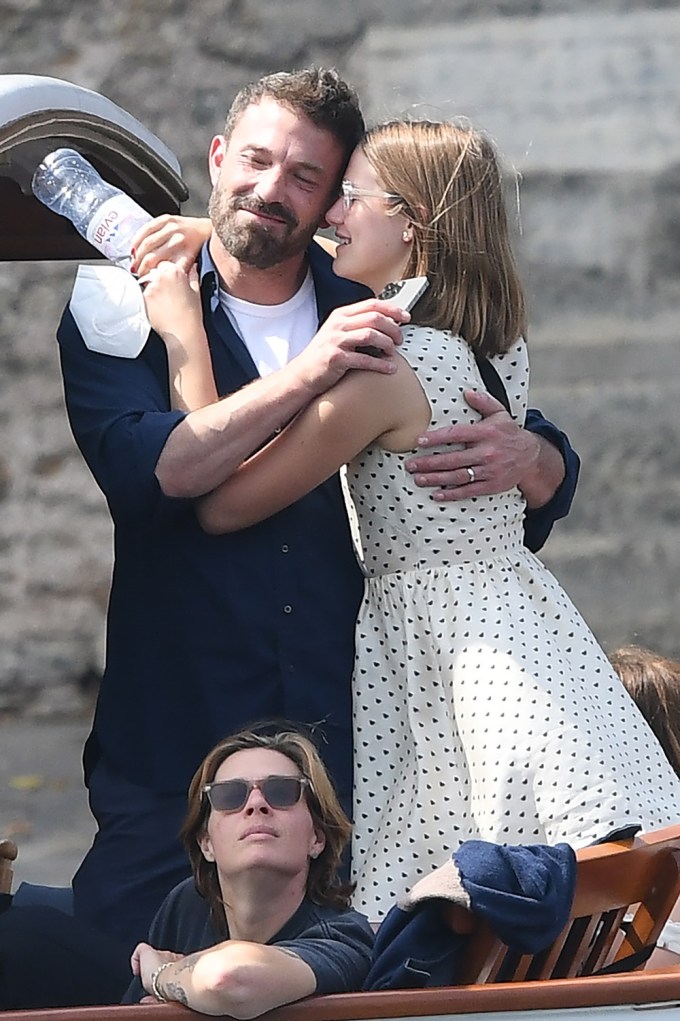 Ben Affleck & Jennifer Lopez Out With Their Kids: Photos