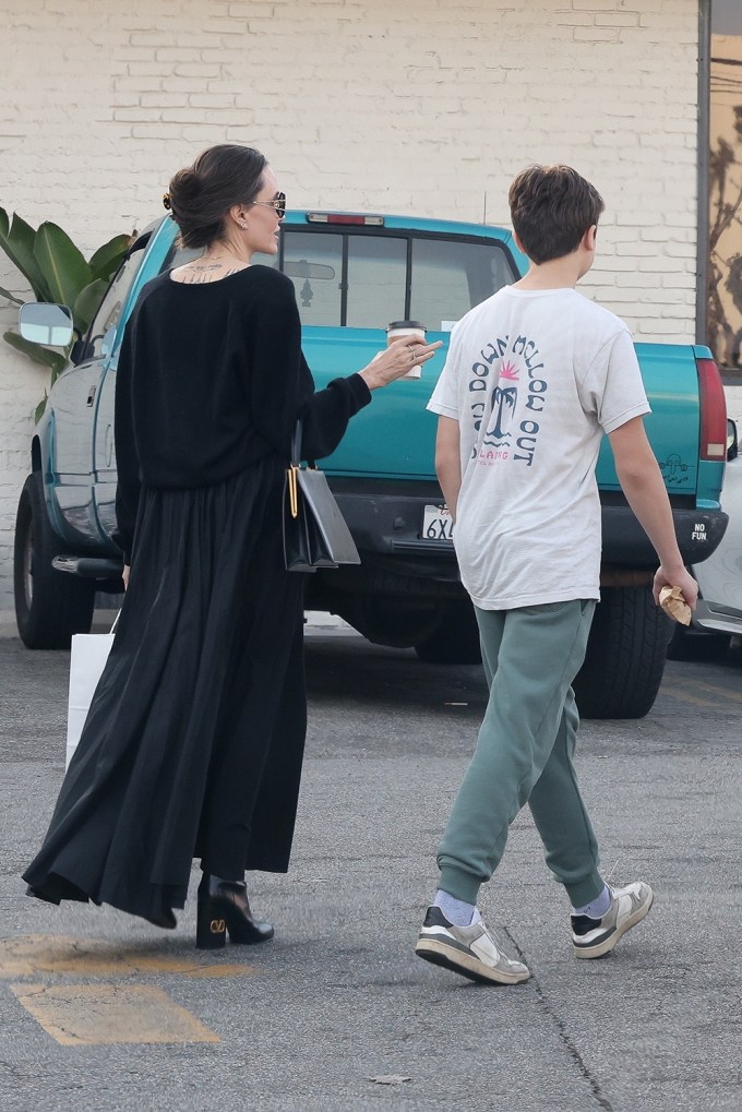 Angelina Jolie & Her Kids: Photos of Them on Fun Outings