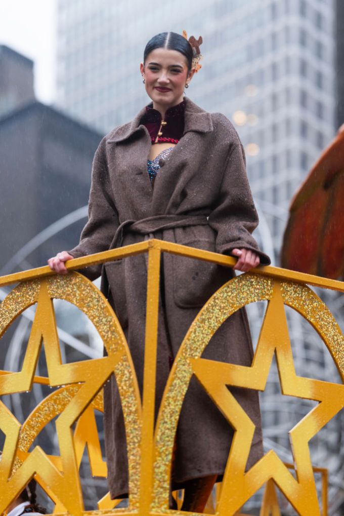 Macy’s Thanksgiving Day Parade 2024 Pics: Photos of the Stars