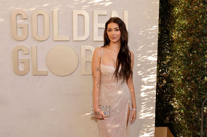 Brianna ‘Chickenfry’ LaPaglia’s Golden Globes 2024 Dress: Pics