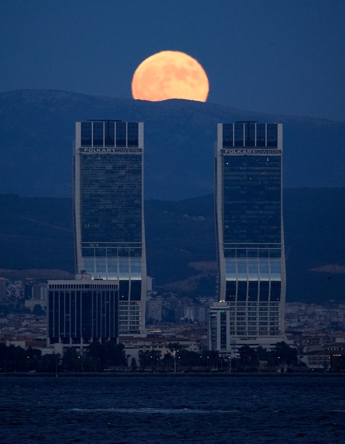 The 2024 Supermoons: Photos