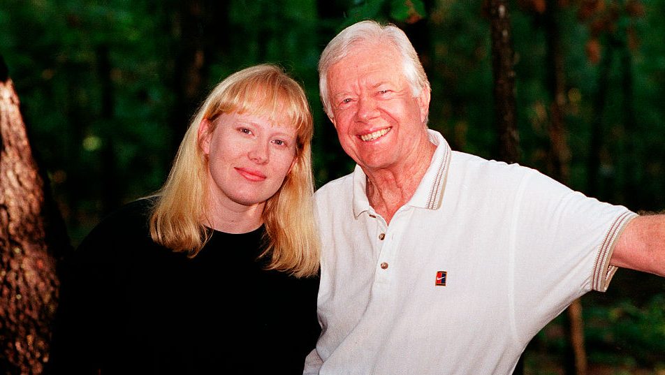 Amy Carter Today: Photos of Jimmy Carter’s Daughter Then & Now