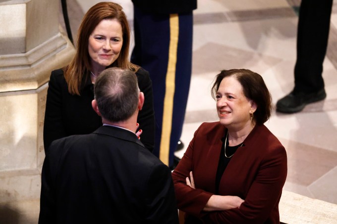 Politicians at Jimmy Carter’s Funeral: Pictures on Day of Mourning