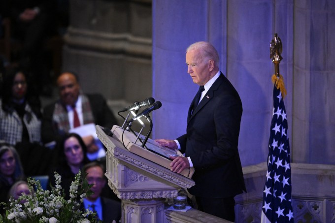 Politicians at Jimmy Carter’s Funeral: Pictures on Day of Mourning