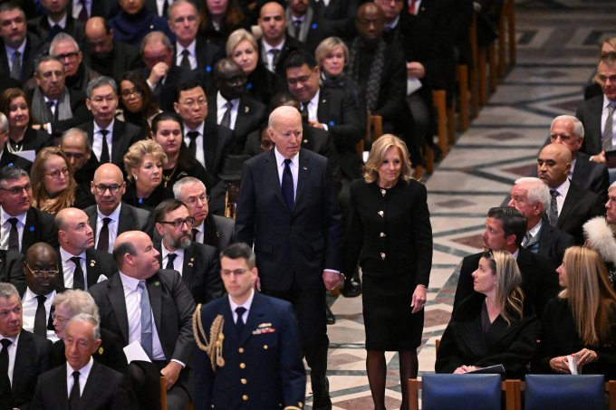 Politicians at Jimmy Carter’s Funeral: Pictures on Day of Mourning