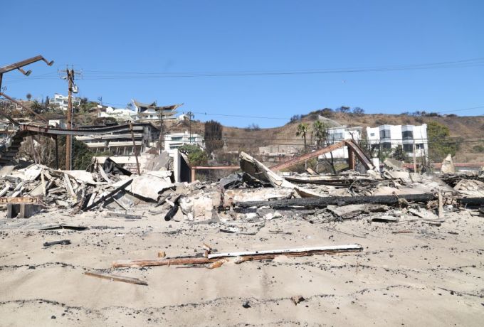 Paris Hilton’s Malibu Home Burned From California Fires: Pictures